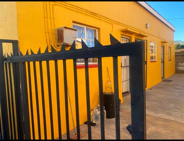 BUSINESS FOR SALE IN QUEENSTOWN CENTRAL